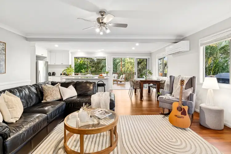 Fifth view of Homely house listing, 4 Yanderra Avenue, Arana Hills QLD 4054