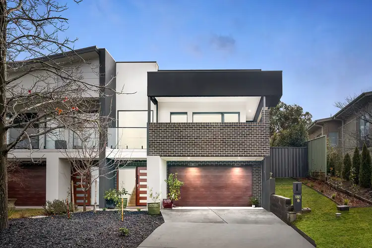 Main view of Homely semi-detached listing, 2/6 Raoul Place, Lyons ACT 2606