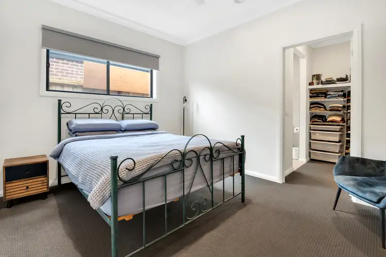 Fifth view of Homely house listing, 8 Adelaide Circuit, Donnybrook VIC 3064
