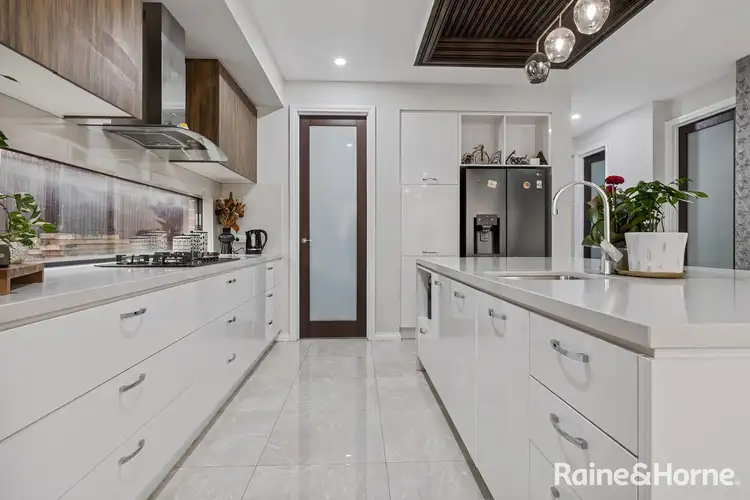 Sixth view of Homely house listing, 18 Mamic Boulevard, Fraser Rise VIC 3336