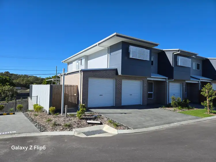 Second view of Homely townhouse listing, 33/8 Taylor Place, Mackenzie QLD 4156
