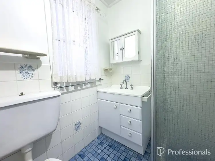 Sixth view of Homely house listing, 2 Fraser Crescent, Oxley Vale NSW 2340