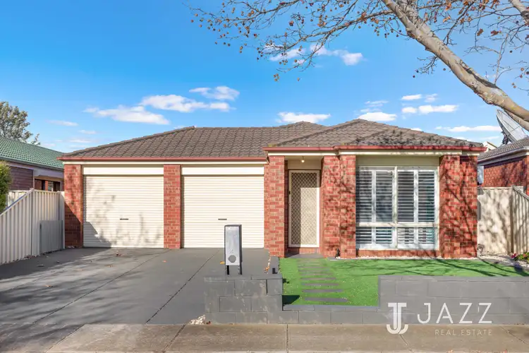 4 Beveridge Court, Point Cook VIC 3030