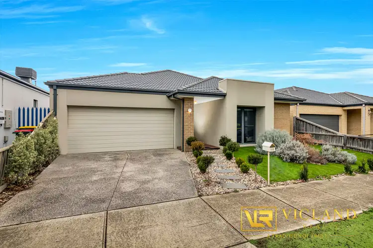 Second view of Homely house listing, 10 Celtic Street, Wollert VIC 3750