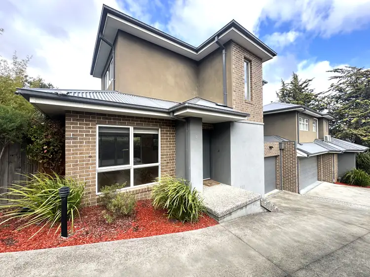 Main view of Homely townhouse listing, 2/6 Borlase Street, Yallambie VIC 3085