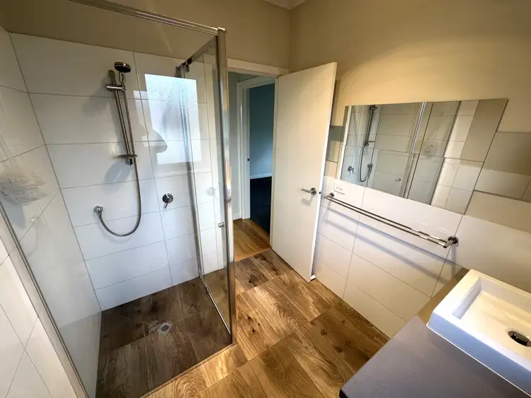 Fifth view of Homely townhouse listing, 2/6 Borlase Street, Yallambie VIC 3085