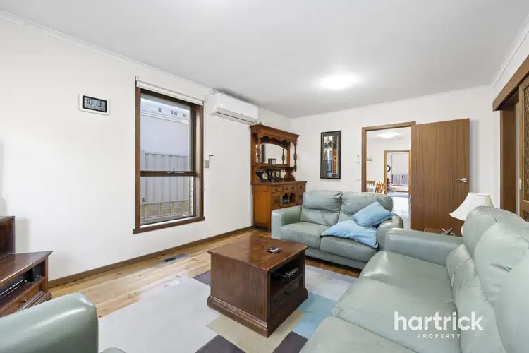 Fifth view of Homely house listing, 8 Lauriston Court, Cheltenham VIC 3192