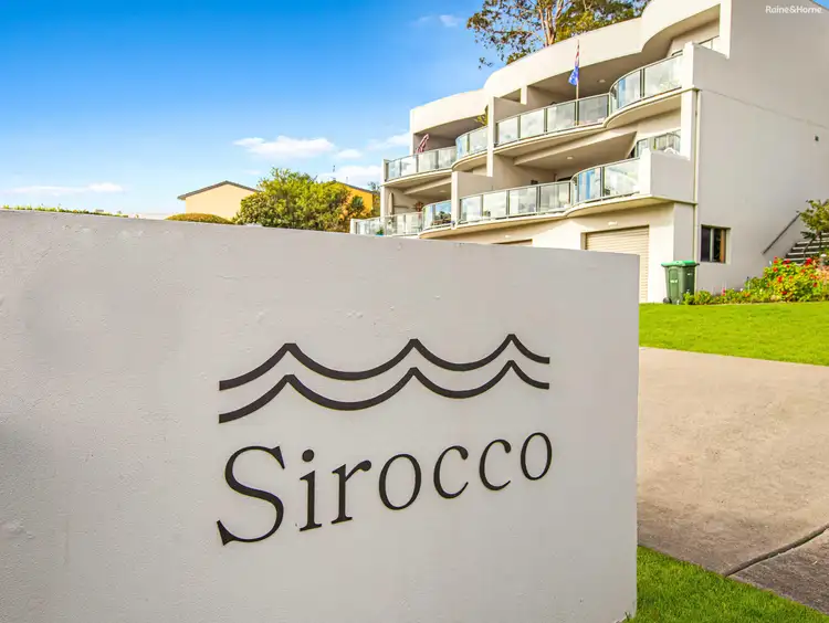 10/5 Crag Road, Batehaven NSW 2536