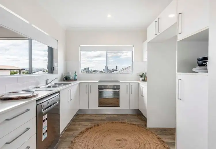 Fourth view of Homely unit listing, 7/21 Chatsworth, Greenslopes QLD 4120