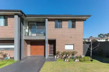 42/75 Mary Ann Drive, Glenfield NSW 2167