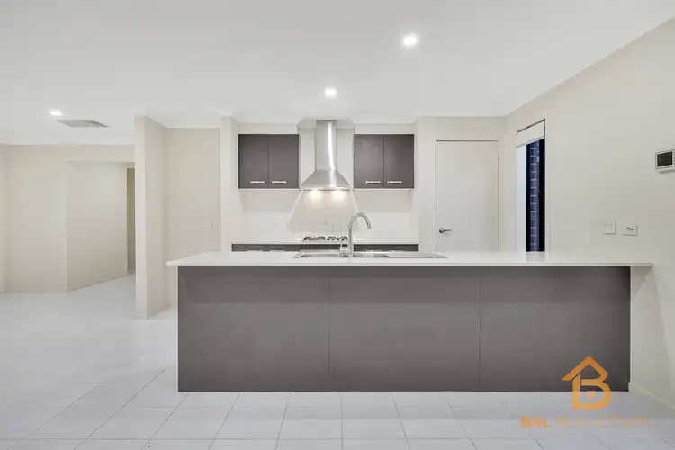 Fifth view of Homely house listing, 10 Kalorama Street, Tarneit VIC 3029