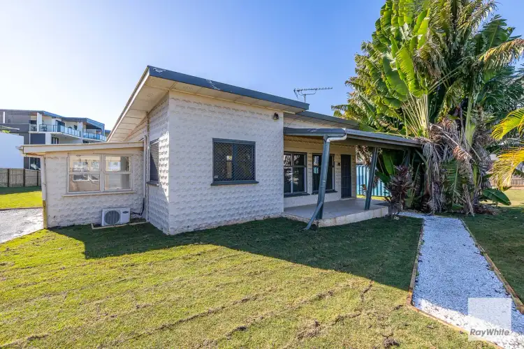 144 Broadwater Terrace, Redland Bay QLD 4165