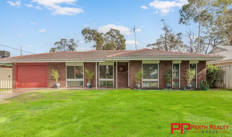 Second view of Homely house listing, 4 Mintern Court, Thornlie WA 6108