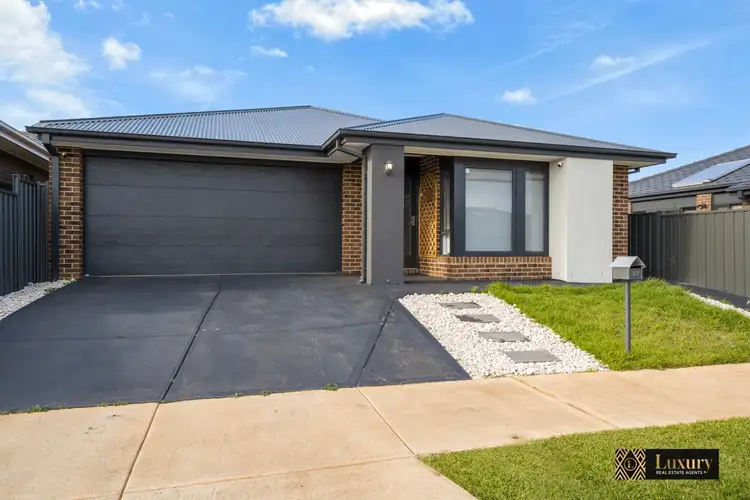37 Bakanovi Dr, Truganina VIC 3029