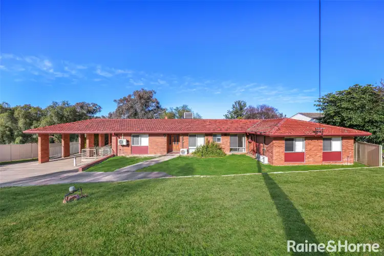 43 Johnston Street, Tamworth NSW 2340