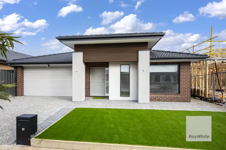 12 Downley Loop, Strathtulloh VIC 3338