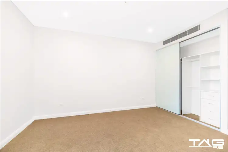 Fifth view of Homely unit listing, 129/1 Maple Tree Road, Westmead NSW 2145