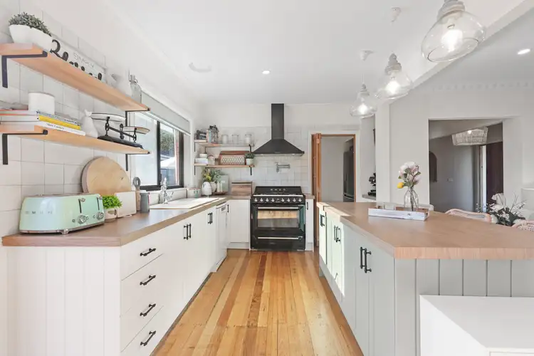 30 Ash Road, Leopold VIC 3224