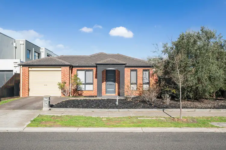 39 Hindmarsh Drive, Manor Lakes VIC 3024