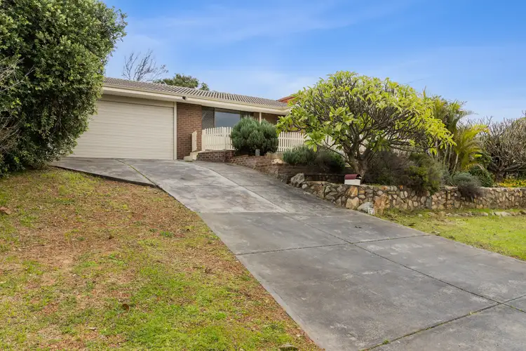 7 Hillside Road, Mount Richon WA 6112