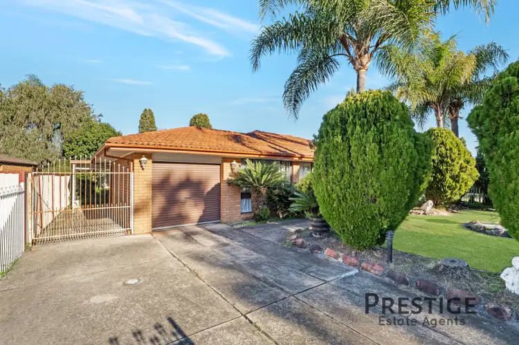 33 Whitlam Avenue, Edensor Park NSW 2176
