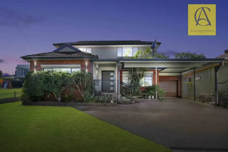 11 Woodland Road