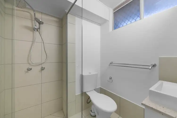 Fifth view of Homely unit listing, 2/5 Westerham Street, Taringa QLD 4068