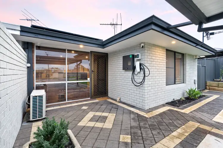 6B Savoir Court, Craigie WA 6025