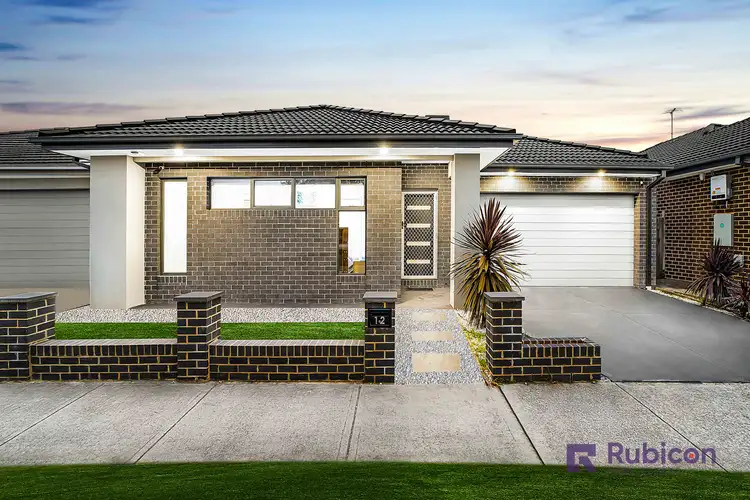 12 Puckle Avenue, Mickleham VIC 3064