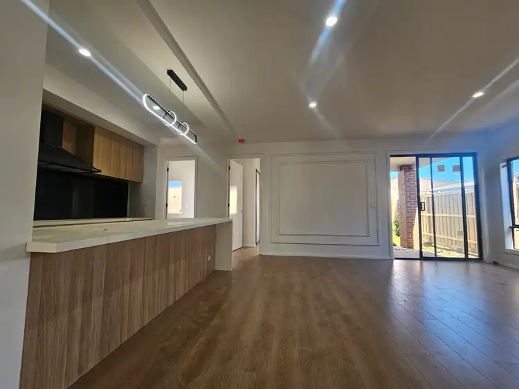 Fourth view of Homely house listing, 34 Langer Circuit, Cranbourne VIC 3977