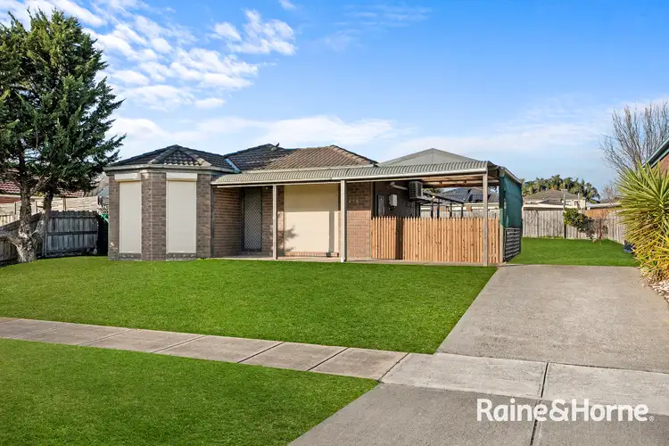 48 Mariner Close, Cranbourne North VIC 3977
