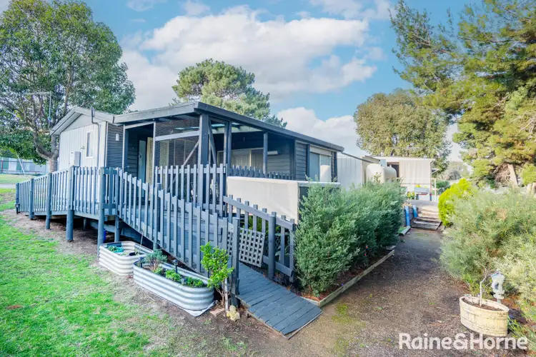 Cabin 30/4 Madsen St, Hindmarsh Island SA 5214