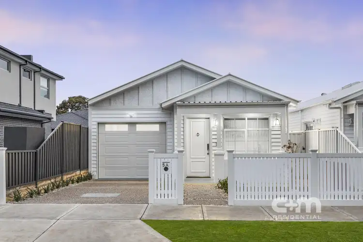 5a Curie Avenue, Oak Park VIC 3046