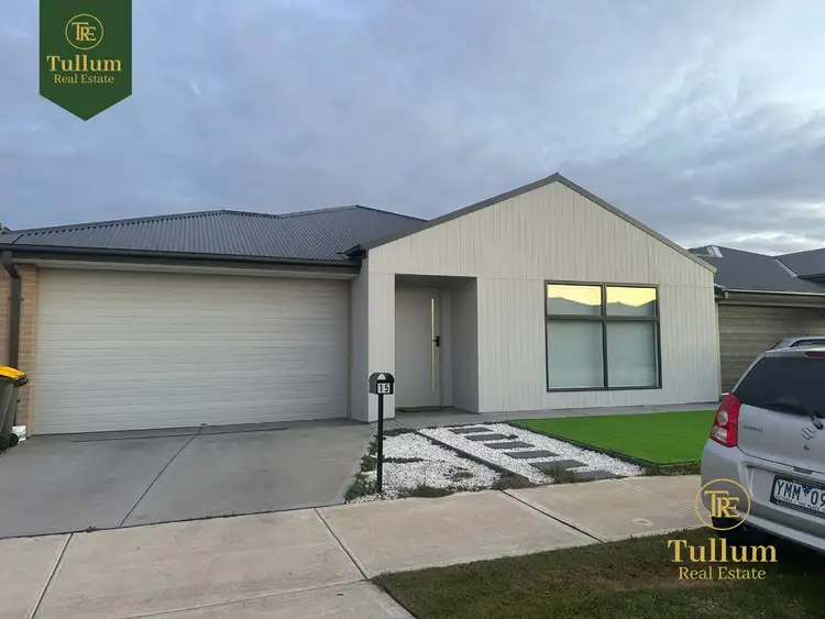15 Narmada Road, Clyde VIC 3978