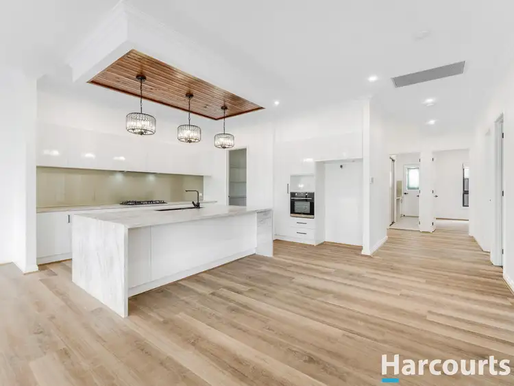 Fifth view of Homely house listing, 2 Harlem Way, Berwick VIC 3806