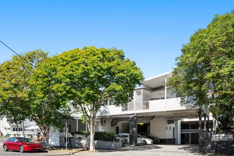 Main view of Homely unit listing, 5/216 Riding Road, Balmoral QLD 4171