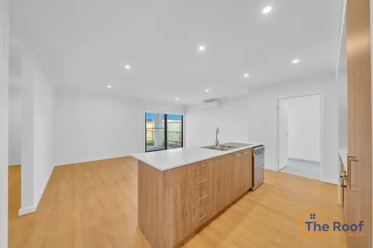 Fifth view of Homely house listing, 7 Morant Street, Mambourin VIC 3024