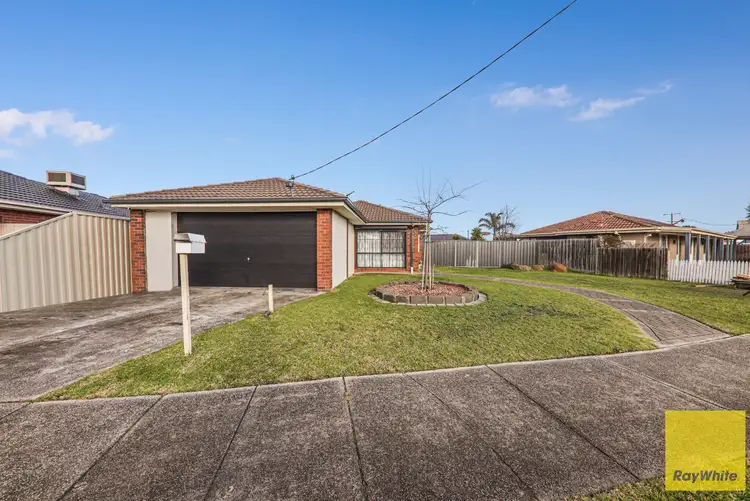 77 Banbury Crescent, Craigieburn VIC 3064