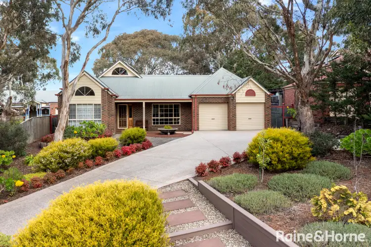 Second view of Homely house listing, 14 Pidgeon Court, Sunbury VIC 3429