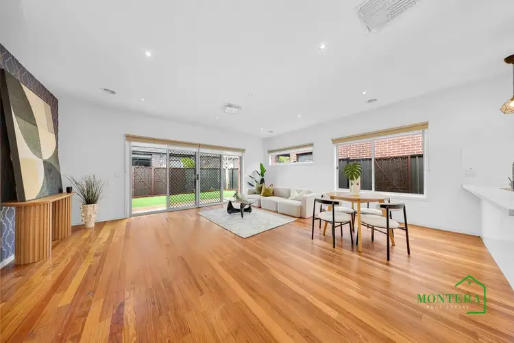 Seventh view of Homely house listing, 30 Periwinkle Circuit, Craigieburn VIC 3064