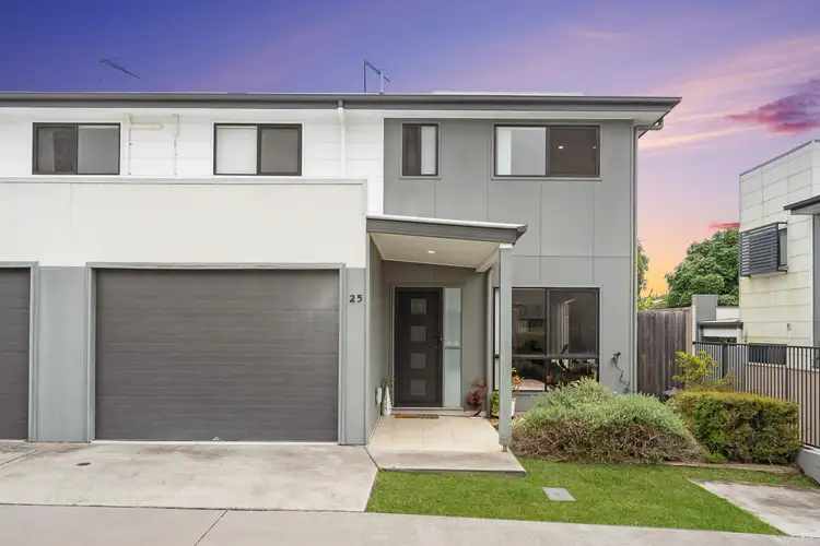 25/1 Emerald Place, Bridgeman Downs QLD 4035