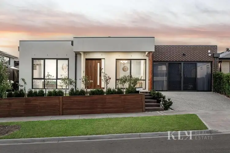 Main view of Homely house listing, 32 Cockatoo Road, Greenvale VIC 3059