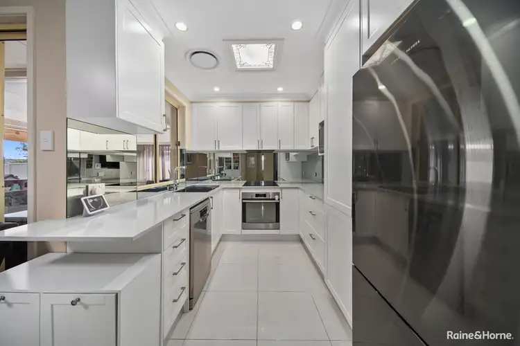 Fourth view of Homely house listing, 9 Sunrise Place, Horningsea Park NSW 2171