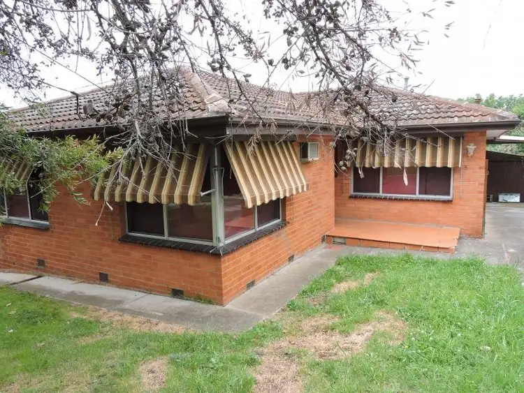 5 St Vigeons Road, Reservoir VIC 3073