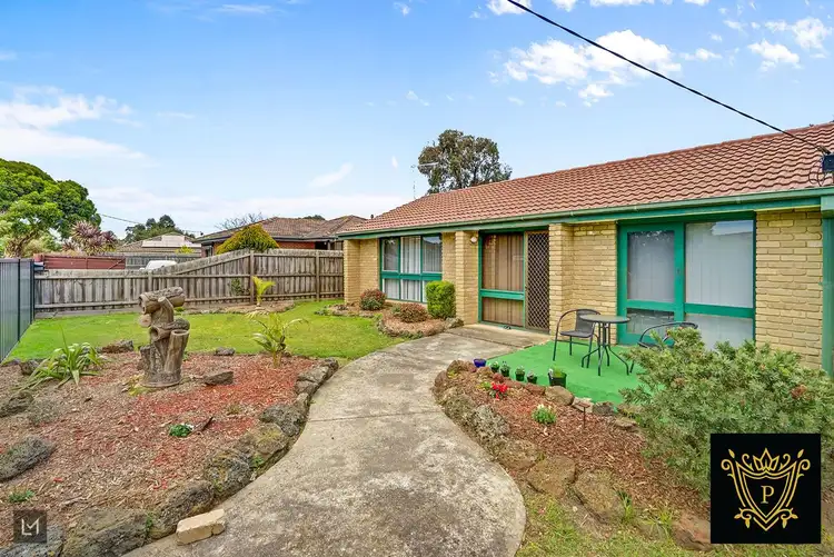 3 Roberts Road