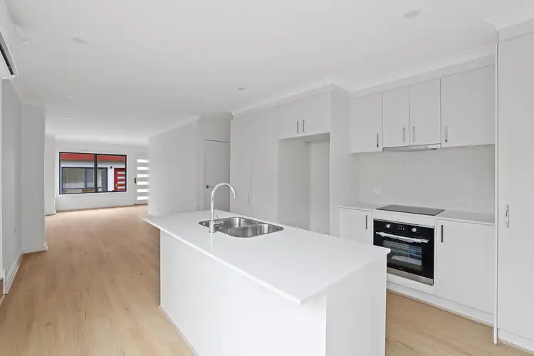 Second view of Homely unit listing, 5/10 Parkview Road,, Drouin VIC 3818