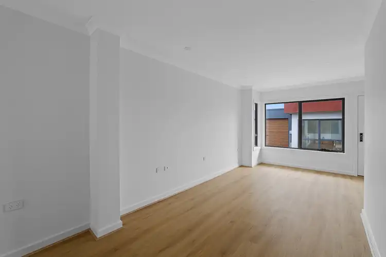 Sixth view of Homely unit listing, 5/10 Parkview Road,, Drouin VIC 3818