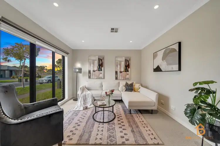 9 Montmarte Drive, Truganina VIC 3029
