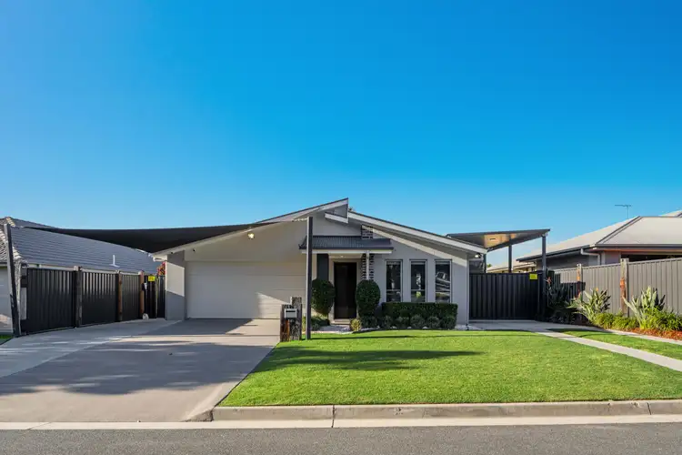 18 John Crescent, Pimpama QLD 4209