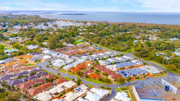 9/4 Binnar Court, Erskine WA 6210